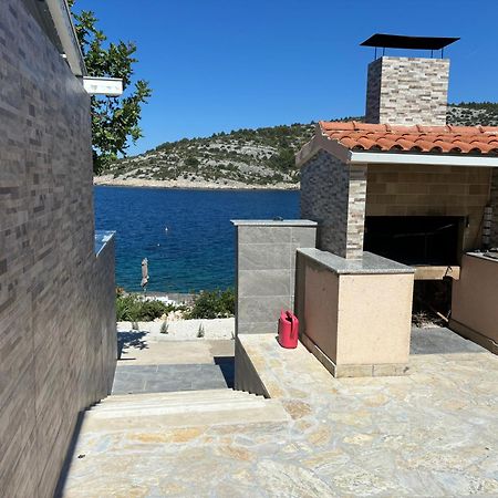 Direkt Am Meer-Apartments Puntaplanka Рогозница Екстериор снимка