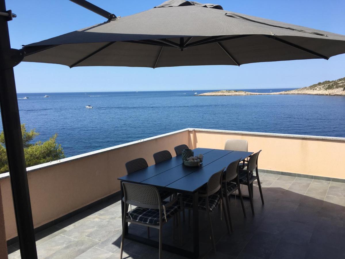 Direkt Am Meer-Apartments Puntaplanka Рогозница Екстериор снимка