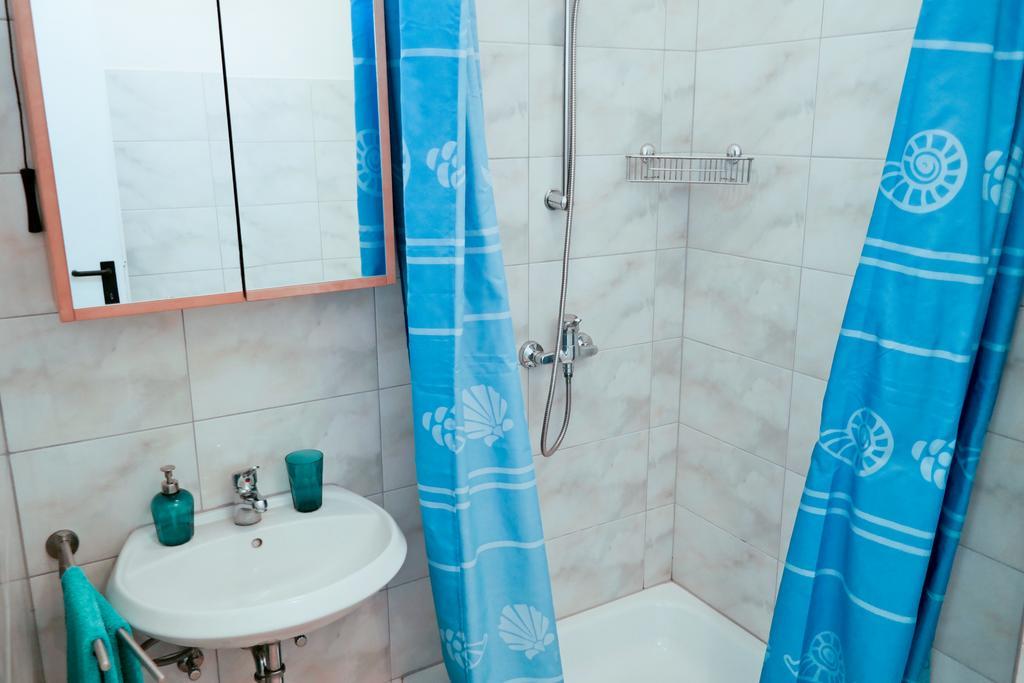 Direkt Am Meer-Apartments Puntaplanka Рогозница Екстериор снимка