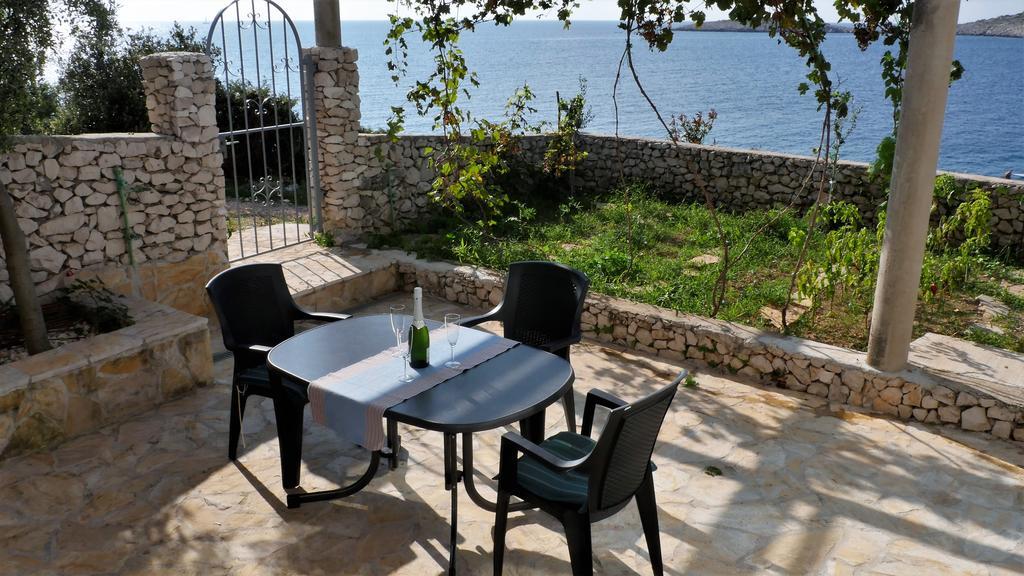 Direkt Am Meer-Apartments Puntaplanka Рогозница Екстериор снимка